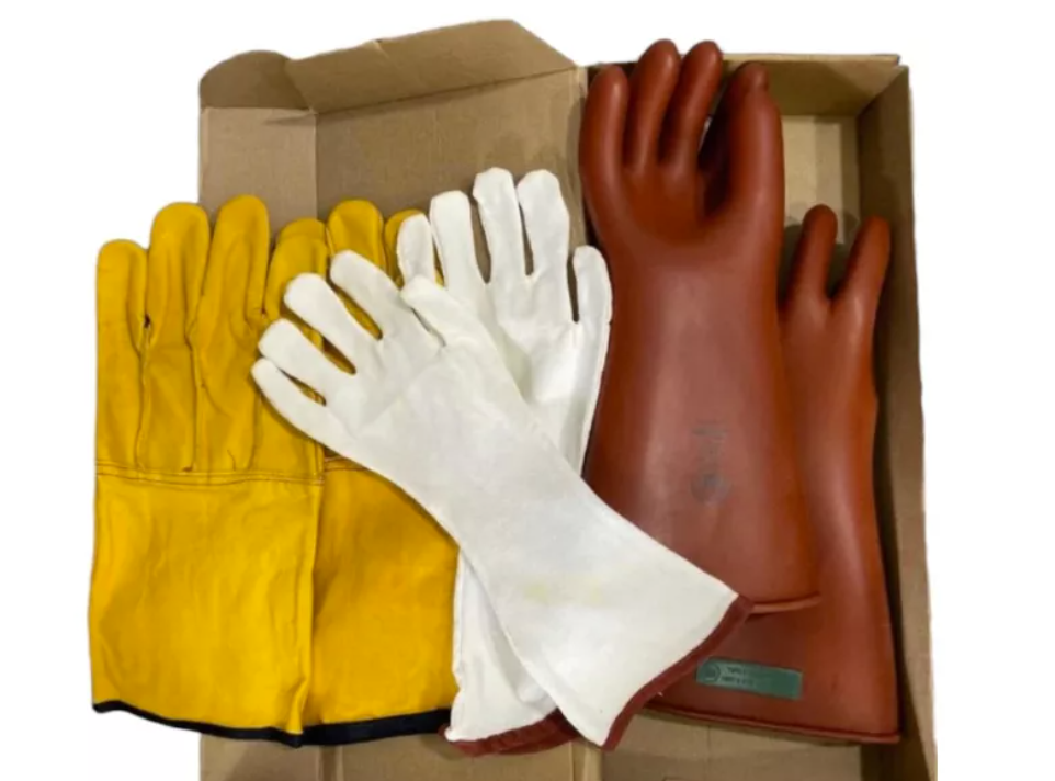  GUANTE DIELÉCTRICO CLASE 0,  25000 VOLTS  TALLA 10 350 MM INCLUYE 1PARES GUANTES CARNAZA, 1 PAR ALGODON , PAR ROJO 