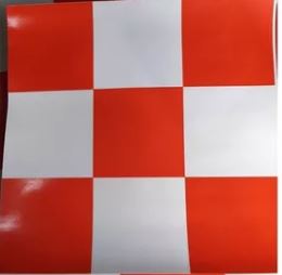 Señalamiento de cuadros rojo y blanco de sticker 40x40